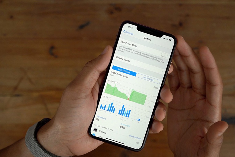 Vừa lên iOS 16 người dùng kêu trời vì tụt ngay 3% dung lượng pin trên iPhone 13