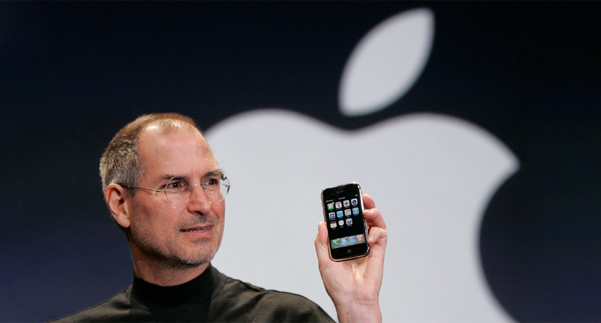 15-nam-iPhone-tpmobile.vn