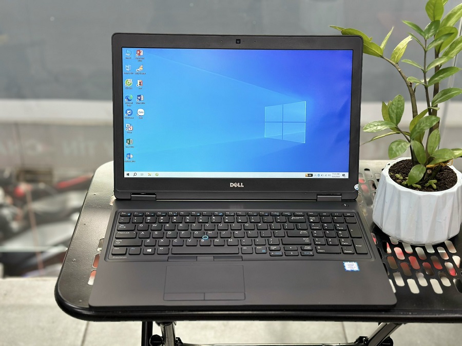 Laptop Dell 5590 i5 8th 8/256G