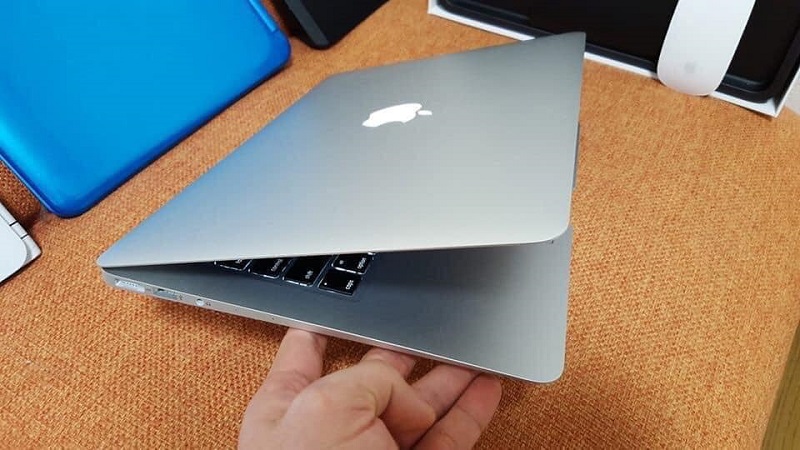 Macbook air 2012 4/128G tại Gia Lai