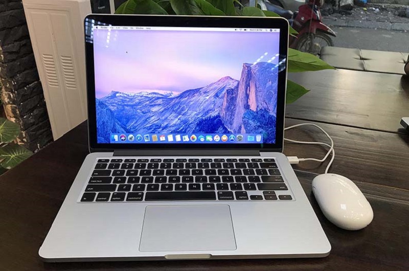 Macbook pro 2015 8/512G tại Gia Lai với vẻ đẹp sức mạnh vuợt trội